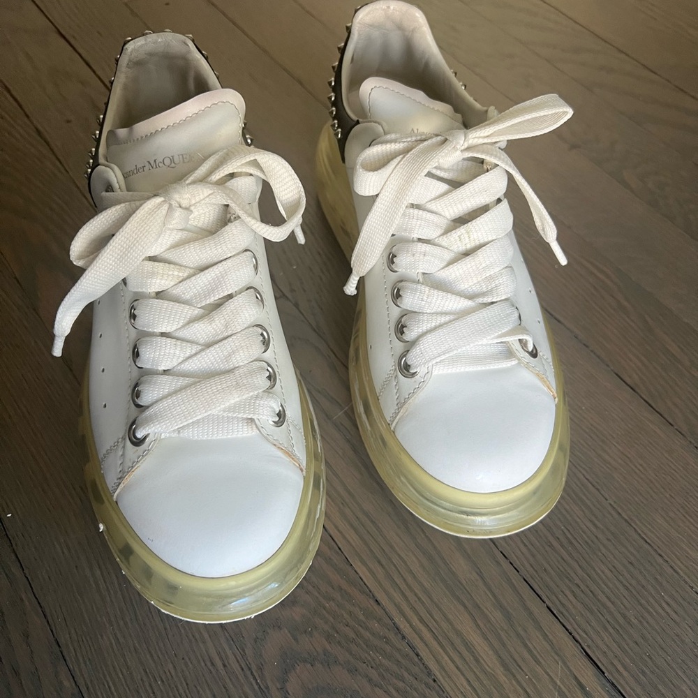 Alexander McQueen white sneakers size 37,5 or 7,5